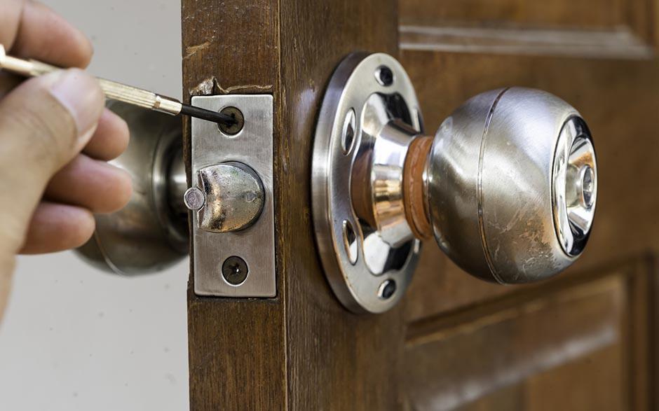 serrurier professionnel Paris 8